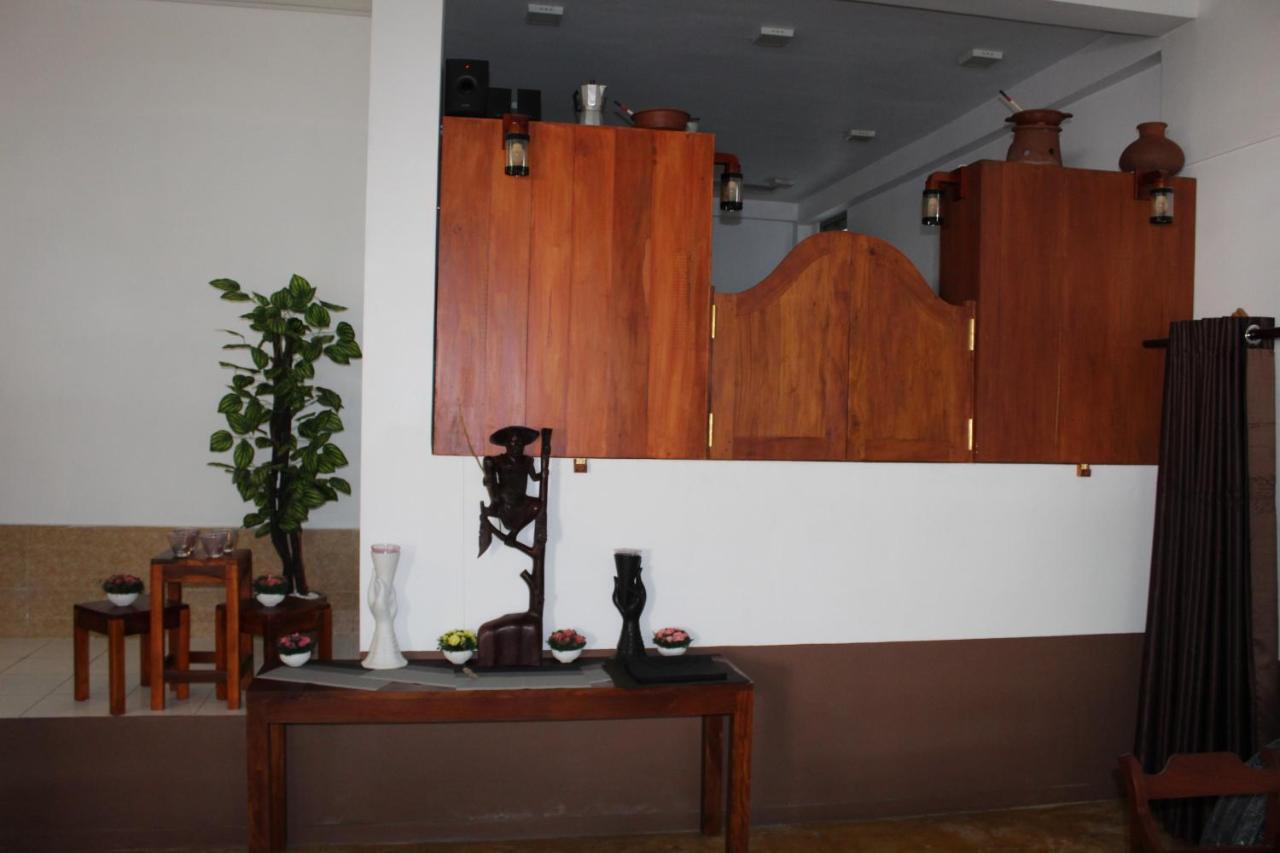Blue Eyes Inn Унаватуна Екстериор снимка
